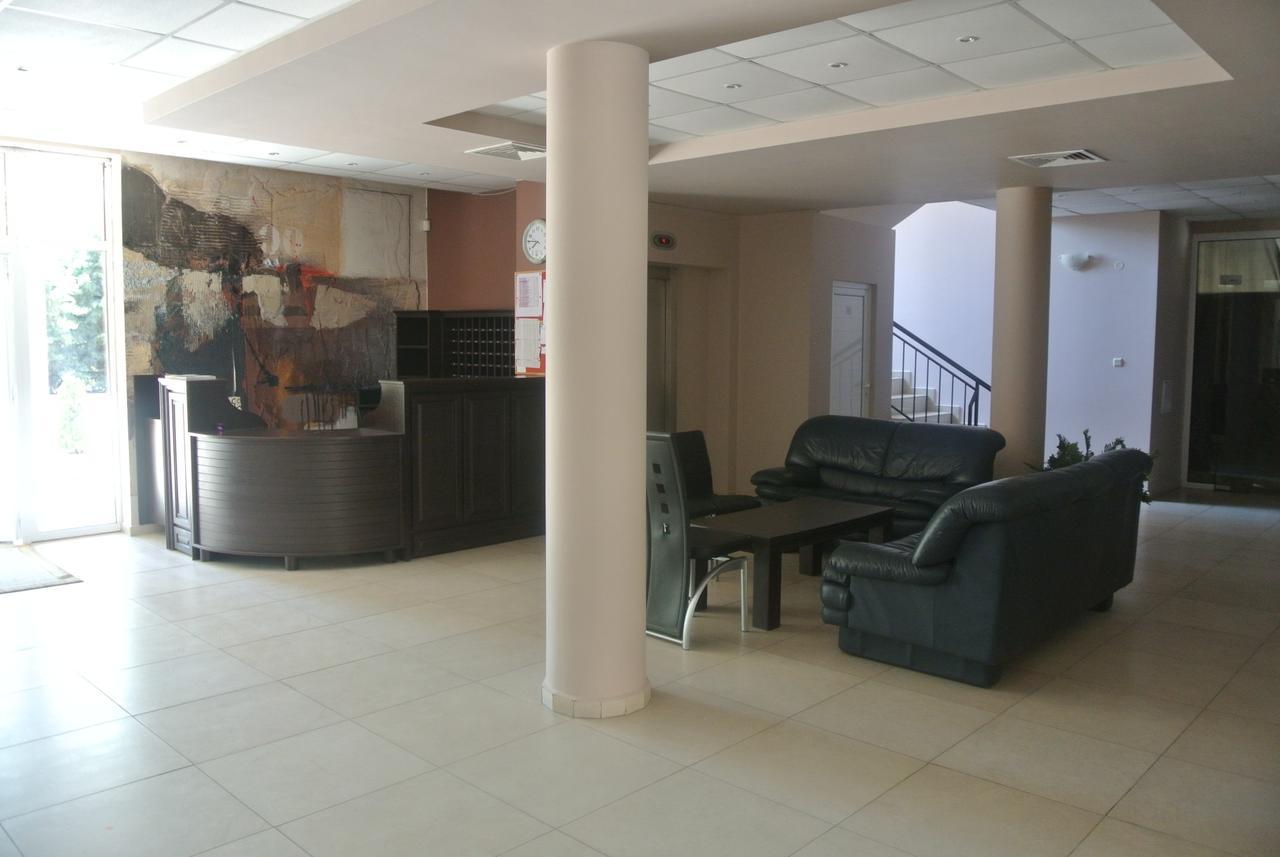 St. Sofia Apartments - Official Rental Slântsjev Brjag Eksteriør bilde