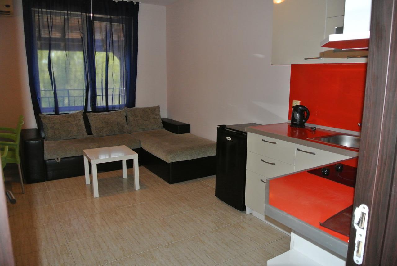 St. Sofia Apartments - Official Rental Slântsjev Brjag Eksteriør bilde