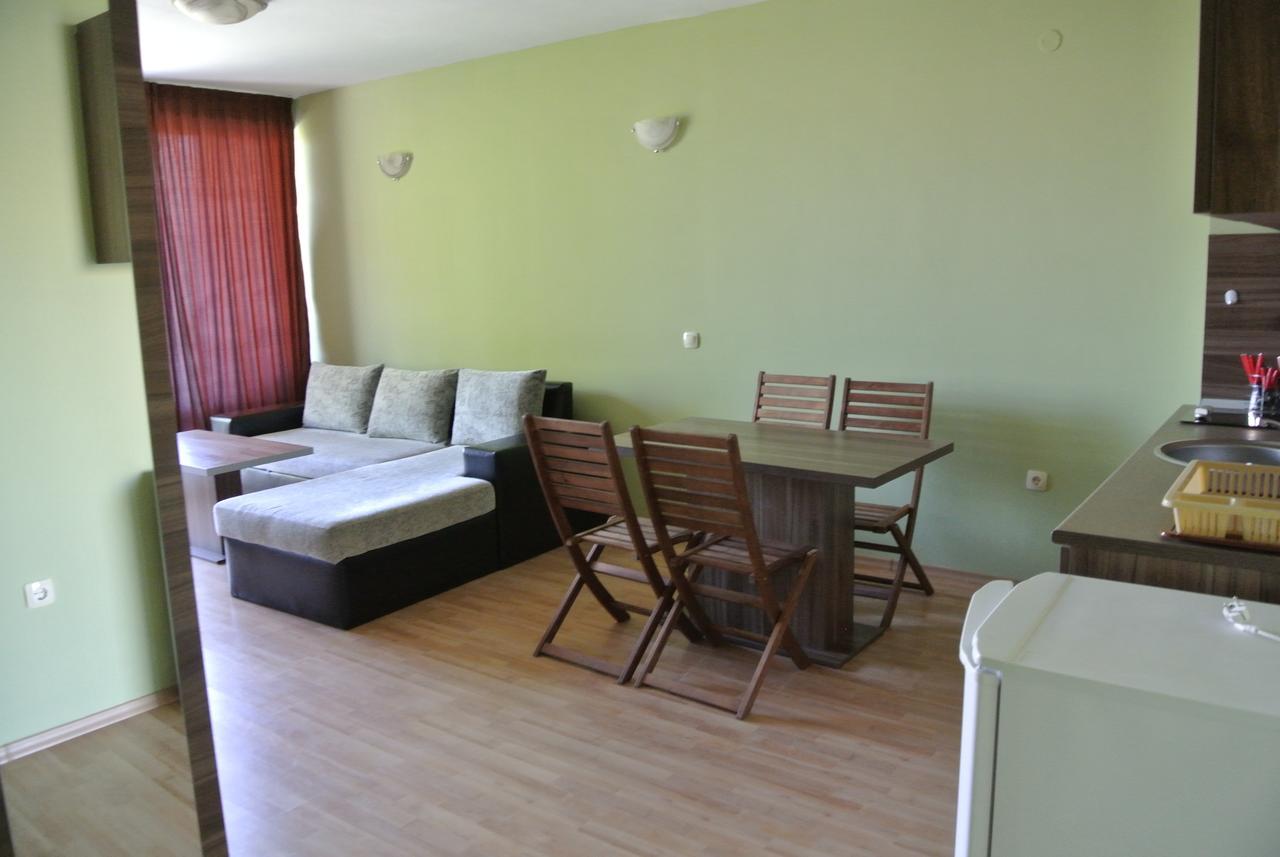 St. Sofia Apartments - Official Rental Slântsjev Brjag Eksteriør bilde